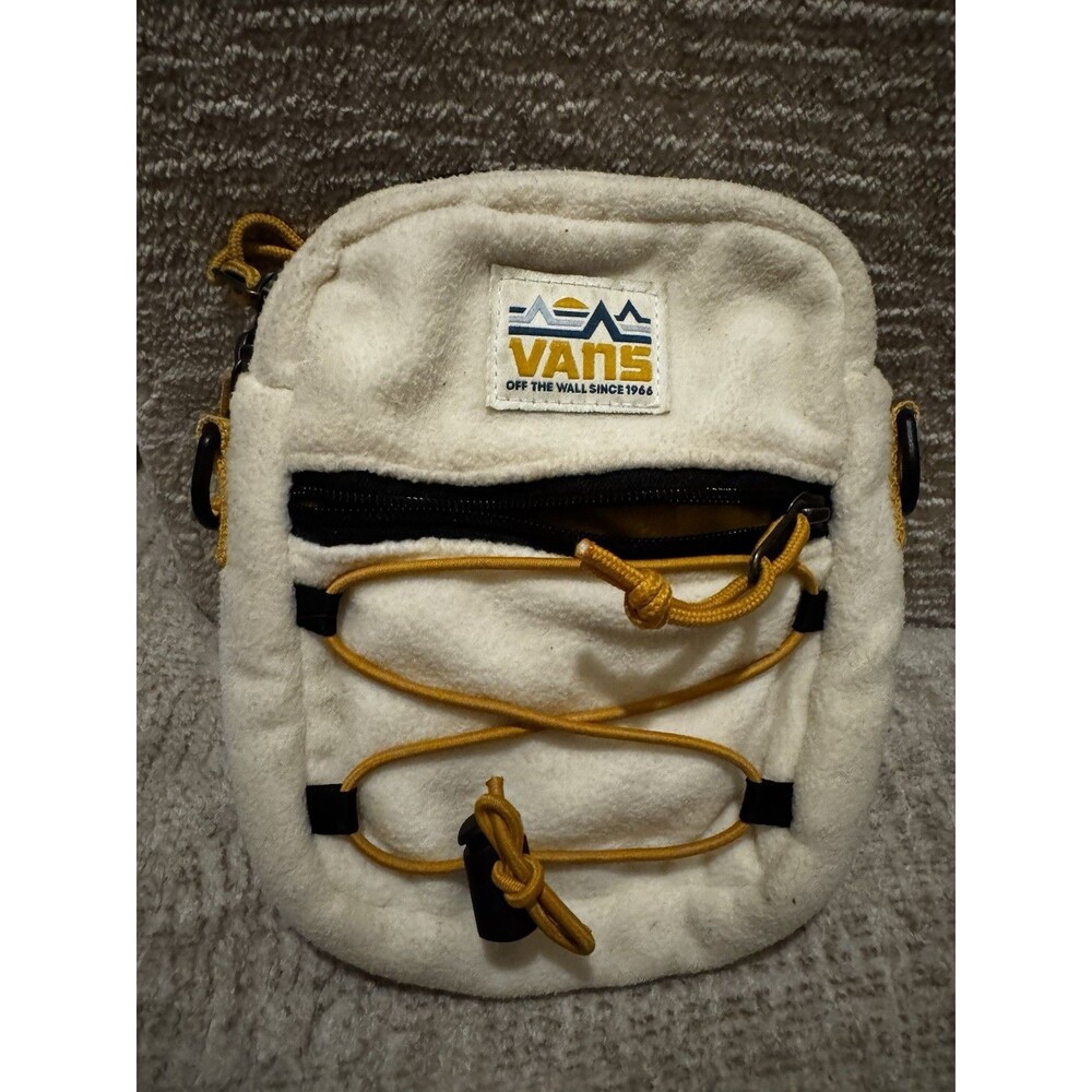 EUC VANS Off The Wall Mini Crossbody Shoulder Bag Ripstop Cord Fuzzy White